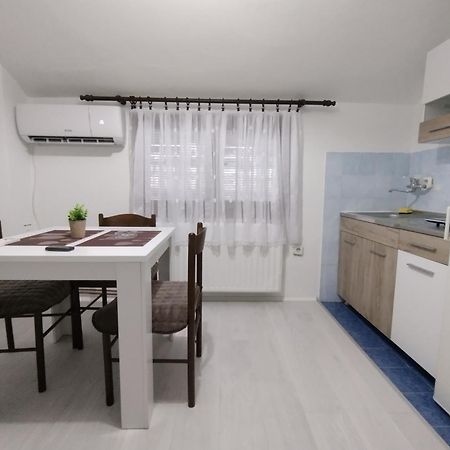 Apartman Dm Apartment Valjevo Room photo